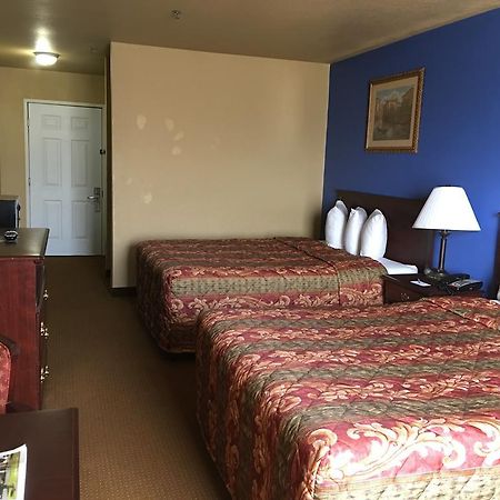 Econo Lodge Inn & Suites Greenbrier Exteriér fotografie