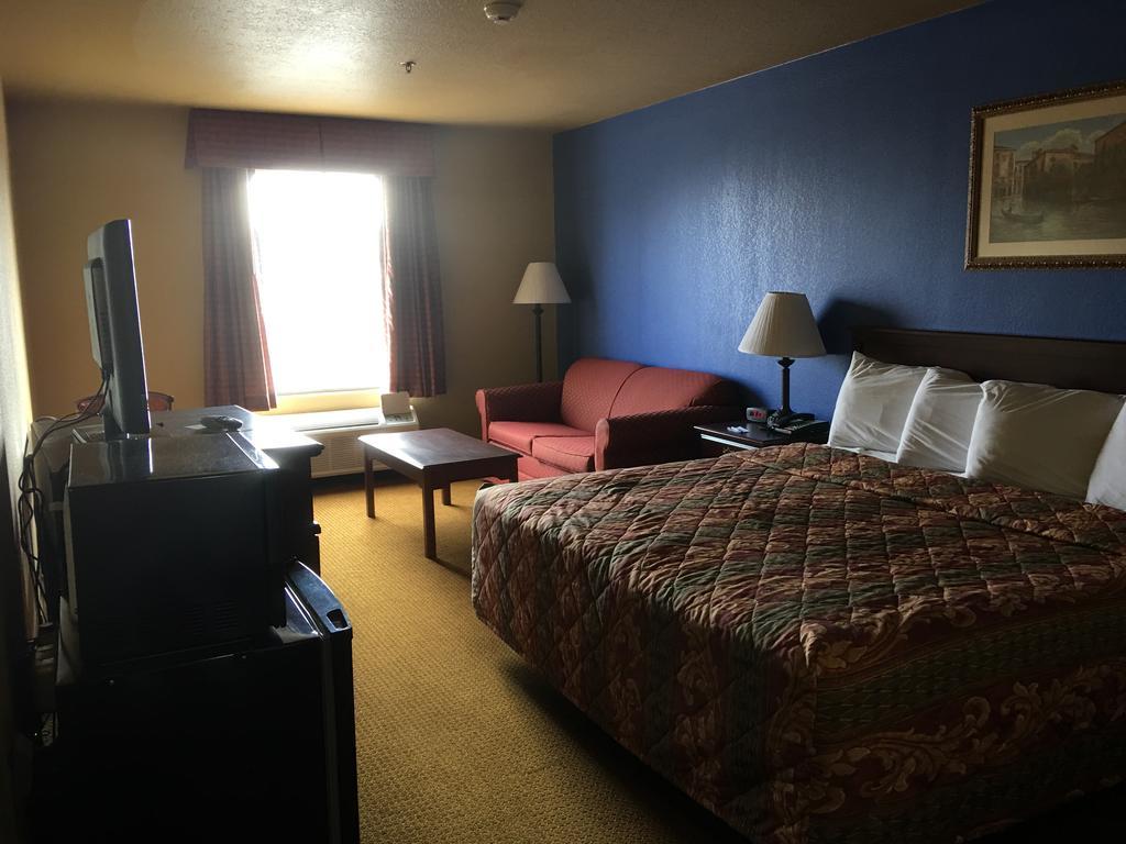 Econo Lodge Inn & Suites Greenbrier Exteriér fotografie